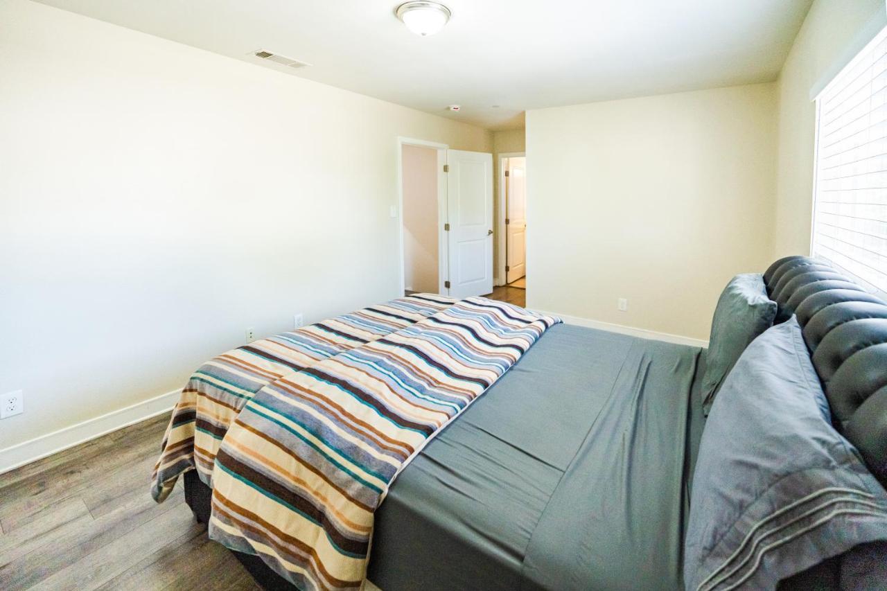 Spacious 5 Bedroom 3 Bath Modern Home By Downtown La With Parking Los Angeles Exterior foto